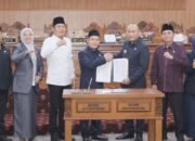 Raperda APBD 2026 Kota Lubuk Linggau Ditanda Tangani Menjadi Perda