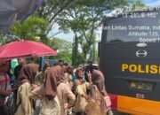 Dukung Akses Pendidikan. Batalyon B Pelopor Hadirkan Bus Sekolah Gratis.