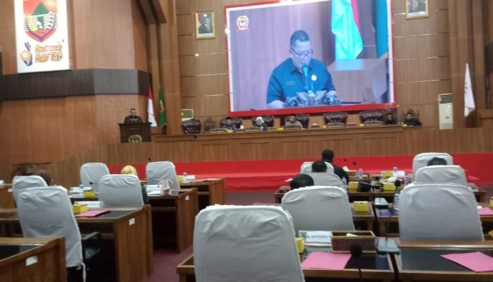 Enam Fraksi Dewan Setujui Lima Raperda Dibahas Lebih Lanjut
