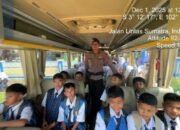 Dukung Akses Pendidikan Di Daerah Terpencil. Batalyon B Pelopor Hadirkan Program “Bus Sekolah Gratis”.