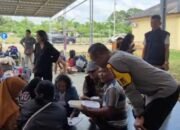 Bantu Penumpang Bus Terbakar. Polres Musi Rawas Utara Buat Dapur Lapangan