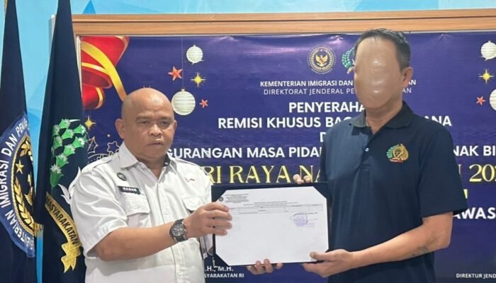 WBP Kelas III Surulangun Rawas Terima Remisi Natal 2025