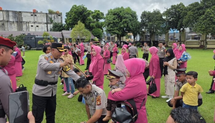 Tunjukan Dedikasi, Loyalitas Dan Prestasi Kerja. 56 Polres Lubuklinggau Diganjar Naik Pangkat