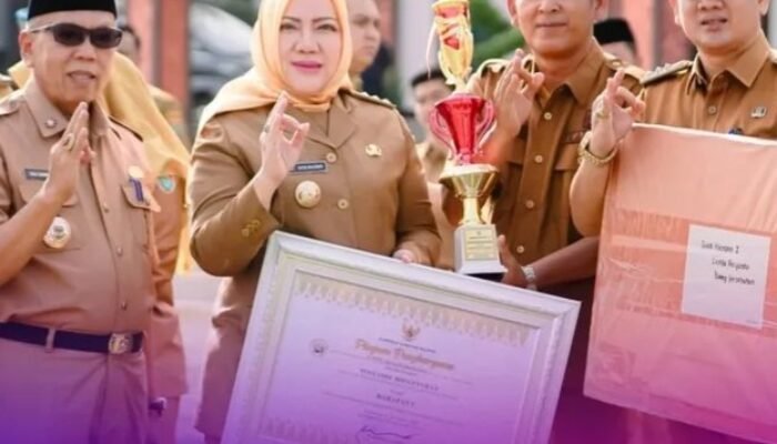Apel Mingguan. Pemenang Lomba PHBS dan Posyandu Terima Penghargaan