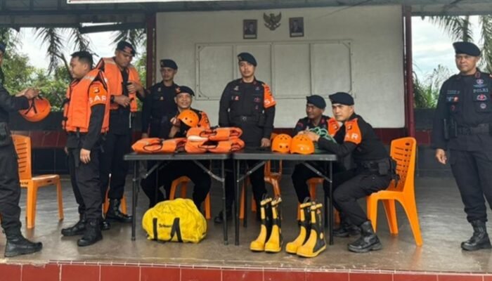 Hadapi Potensi Bencana. Batalyon B Pelopor Laksanakan Siaga SAR