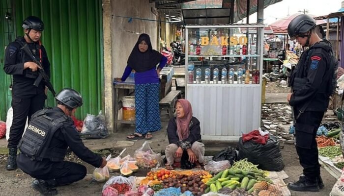 Perkuat Kedekatan Dengan Masyarakat. Ini Yang dilakukan Satbrimob Polda Sumsel Batalyon B Pelopor