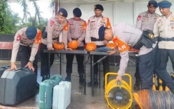 Antisipasi Bencana. Batalyon B Pelopor Siagakan Peralatan SAR