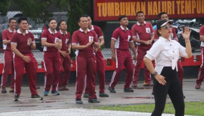 Satbrimob Polda Sumsel Batalyon B Pelopor Bersama Bhayangkari Gelar Senam Bersama