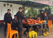 Cek Kesiapan Personil. Batalyon B Pelopor Laksanakan Siaga SAR