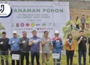 Peringati Bulan K3 Nasional. Pemkot Berkolaborasi Dengan Pertamina Serta Masyarakat Susur Sampah Sungai Kelingi