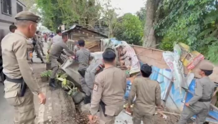 Enam Gubuk Liar di Jogo Boyo, Kota Lubuklinggau Diduga Tempat Prostitusi Dirobohkan