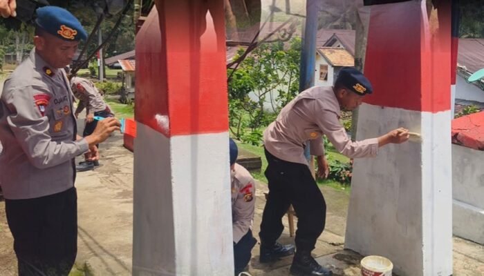 Batalyon B Pelopor Perbaiki Jembatan di Kelurahan Tanjung Raya. Warga Sampaikan Apresiasi