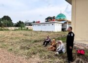 Polres Musi Rawas Utara Polda Sumsel Bersama Dinas Pertanian Kabupaten Musi Rawas Utara Bersihkan Lahan untuk Tanam Jagung