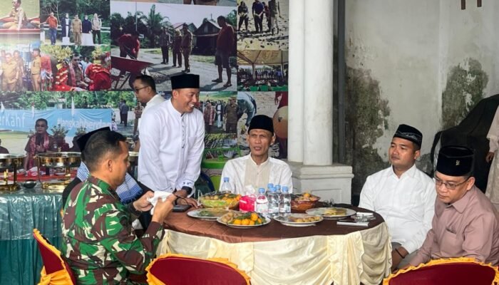 Kapolres Musi Rawas Utara Bersama Bupati-Wakil Bupati Musi Rawas Utara Shalat Idul Fitri 1447 H di Masjid Taqwa