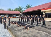 Dukung Kesiapan Tugas. Batalyon B Pelopor Laksanakan Olahraga Pagi