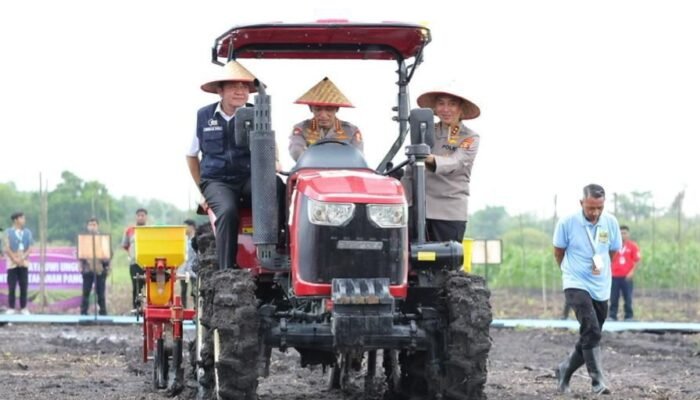 Polri Gandeng 4 Bank Himbara Salurkan KUR bagi Petani Jagung untuk Memutus Rantai Tengkulak