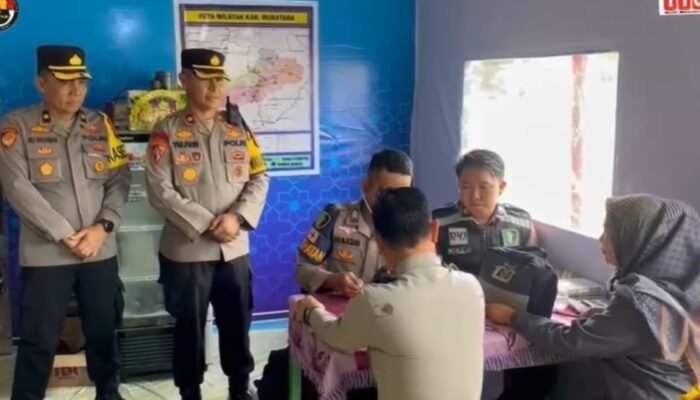 Jaga Stamina. Personil Polres Musi Rawas Utara Bertugas Operasi Ketupat Musi 2026 Periksa Kesehatan.
