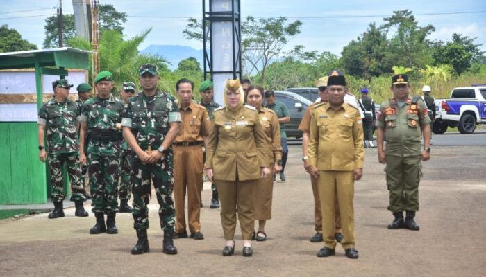 Bupati Dan Wakil Bupati Musi Rawas Bersama Danrem 044 Gapo Tinjau Yonif TP 947/Pangeran Amin