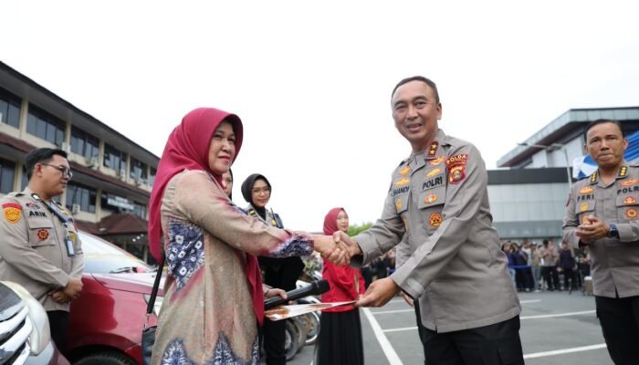 Kapolda Sumsel Serahkan 497 Kendaraan Hasil Kejahatan, Wujud Nyata Pemulihan Hak Masyarakat