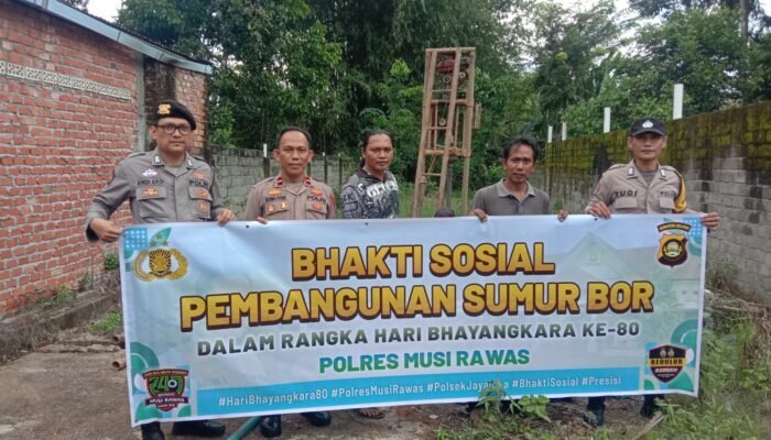 Wujud Hari Bhakti Sosial Bhayangkara ke -80. Polres Musi Rawas Bangun Sumur Bor di Masjid Muhajirin Sukakarya 