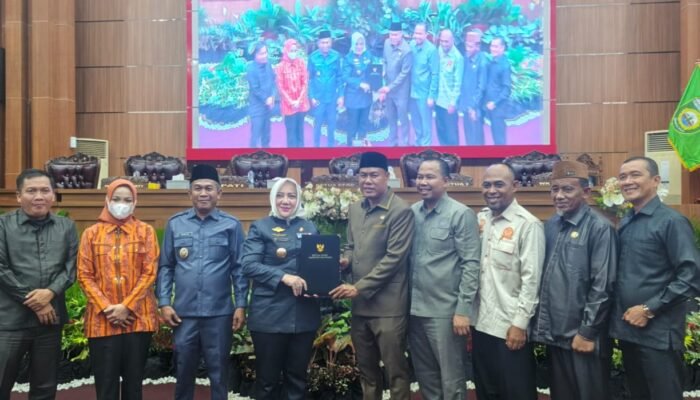 Diduga Rekomendasi Tak Dibaca, DPRD Musi Rawas Serahkan Langsung Rekomendasi LKPJ 2025 Ke Bupati Musi Rawas
