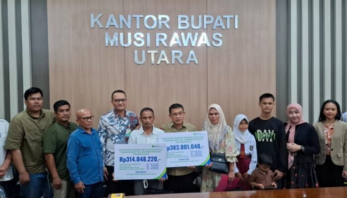 BPJS Ketenagakerjaan Serahkan Santunan Rp.697 Juta Ke Ahli Waris Korban Laka Di Musi Rawas Utara 