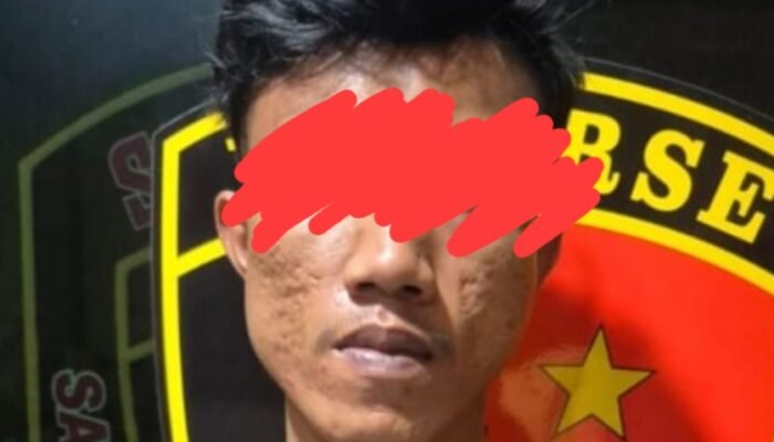 Sedang Dirumah Perampas HP Digerebek Aparat