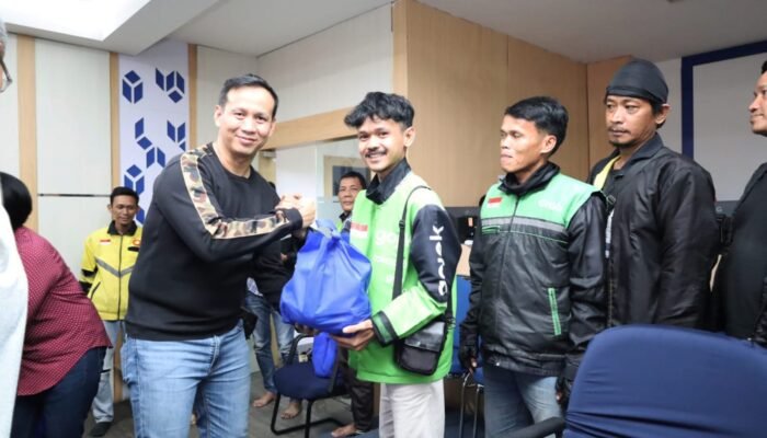 Perkuat Harkamtibmas, Ditlantas Polda Sumsel Rangkul Ojol Palembang Lewat Nobar Piala Dunia dan Baksos