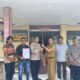 Kepala Desa Muara Rengas Serahkan Satu Pucuk Senpira Ke Polsek Muara Lakitan