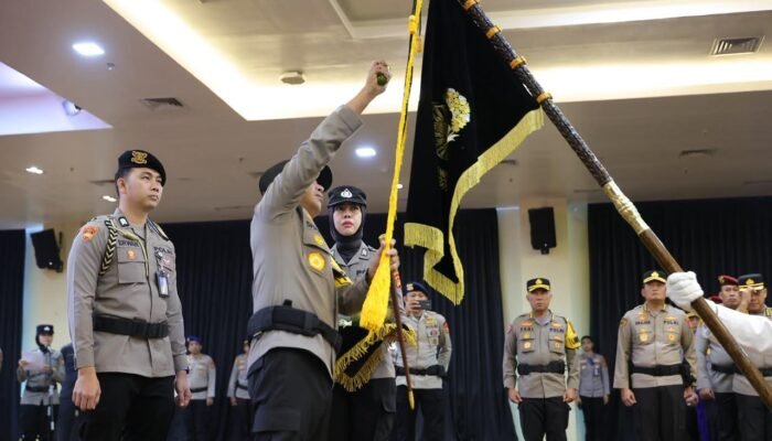Kapolda Sumsel Pimpin Upacara Pemuliaan Nilai Tribrata dan Pencucian Pataka Atidhira Wira Bhakti Jelang Hari Bhayangkara ke-80