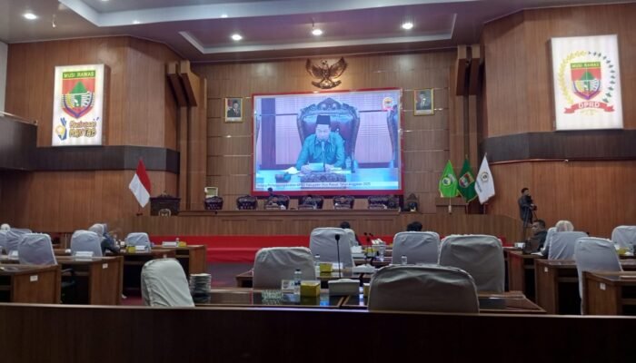 Walau Molor. 7 Fraksi DPRD Setujui Raperda Pertanggungjawaban APBD 2025 Dibahas Lebih Lanjut