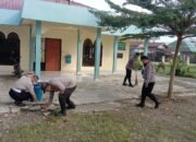 Dukung Program Indonesia ASRI, Polda Sumsel Gelar Aksi Bersih Masjid di Lubuk Linggau