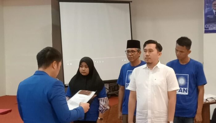 Pengurus DPD PAN Kota Lubuklinggau Dan Ketua Relawan PAN Kota Lubuklinggau Dikukuhkan