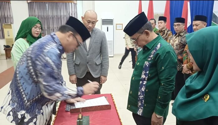 Ketua Umum MW KAHMI Sumsel Lantik Pengurus Majelis Daerah Kahmi dan Forhati Kota Lubuklinggau