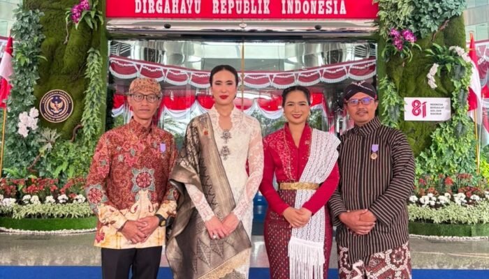 Dua Penggerak Desa Sejahtera Astra Terima Penghargaan dari Presiden RI
