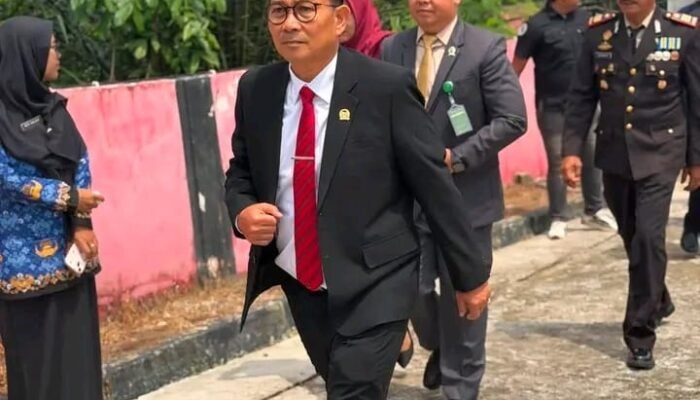 Ketua DPRD Musi Rawas Utara Hadiri Upacara HUT RI ke-81. Semangat Kemerdekaan Penggerak Pembangunan Daerah