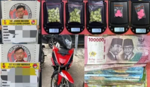 Walaupun Kabur Melompat Dari Jembatan. Dua Pemuda Bawa 98 Butir Ekstasi Diamankan