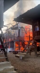 Dua Rumah Panggung Di Karang Dapo, Musi Rawas Utara Ludes Terbakar