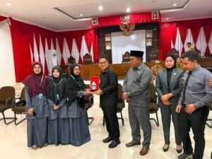 Ketua DPRD Musi Rawas Utara Menerima Kunjungan Siswa-Siswi SDIT Permata Mulia Musi Rawas Utara