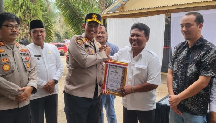 Api Tidak Kenal Batas Wilayah, Dari Perusahaan Apa Dan Status Sosial