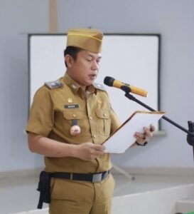 Wakili Bupati Musi Rawas, Kapala BKPSDM Lantik CPNSD Lulusan IPDN Jadi PNS